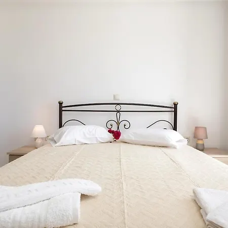 Villa One And Only At Navagio Zakynthos Volímai